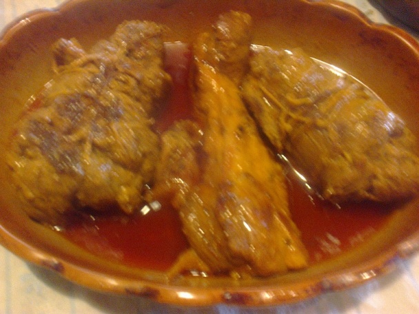 Rolovaná bravčová podbrušinka plnená domácou neúdenou klobáskou (fotorecept) - obrázok 7