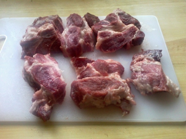 Domáca bravčová krkovička na šampiňónoch a červenom víne (fotorecept) - obrázok 1