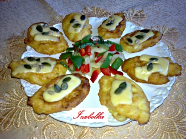 Zapečené syrovo-vajcové zemiaky so semienkami a šalátom (fotorecept) - obrázok 8