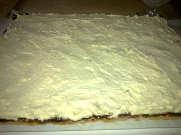 Medové rezy s piškótami (fotorecept) - obrázok 12