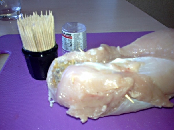 Domácou jaternicou plnené pečené morčacie prsia so zelerovými hranolkami (fotorecept) - obrázok 4