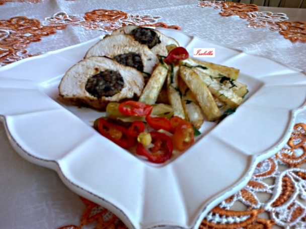 Domácou jaternicou plnené pečené morčacie prsia so zelerovými hranolkami (fotorecept) - obrázok 8