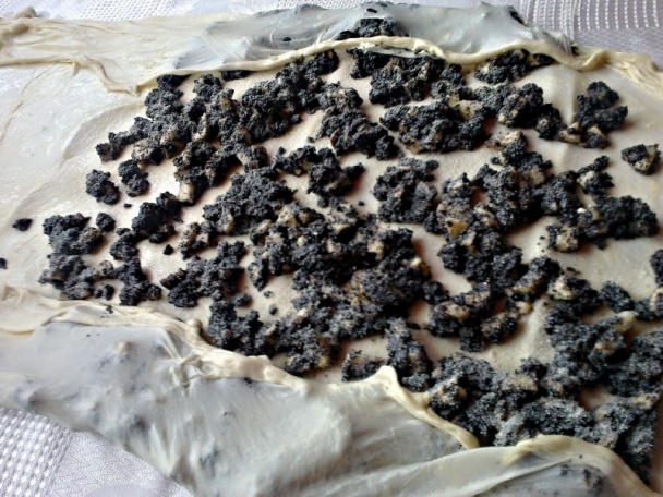 Domáca ťahaná štrúdľa tvarohovo-škvarková s červenou cibuľkou (fotorecept) - obrázok 11