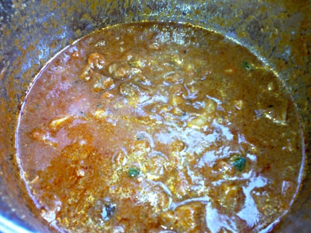 Perkelt z vykosteného morčacieho stehna s červeným vínom (fotorecept) - obrázok 11