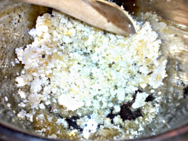 Karamelové rezy s marcipánovým krémom (fotorecept) - obrázok 3