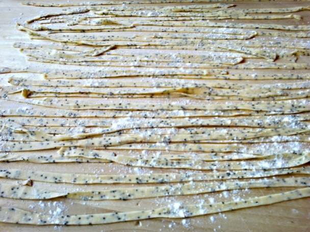 Bodkované rezance so smotanou a jarnou cibuľkou (fotorecept) - obrázok 7