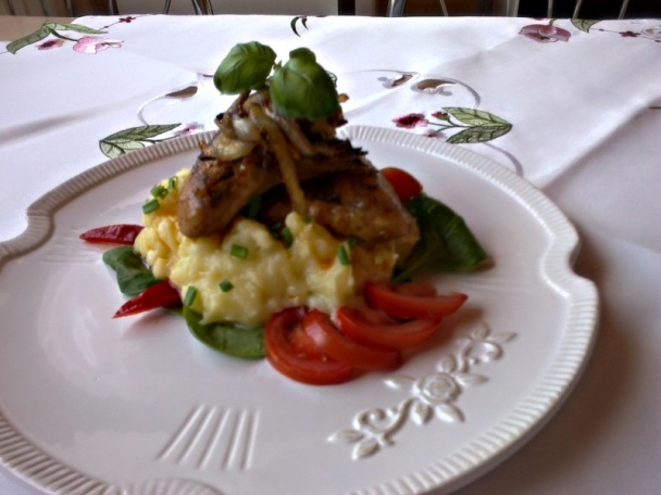 Kuracie krídla na zázvore s karamelizovanou cibuľkou  - obrázok 1