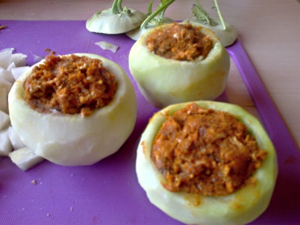 Jarné kaleráby plnené klobásovým mäsom (fotorecept) - obrázok 5