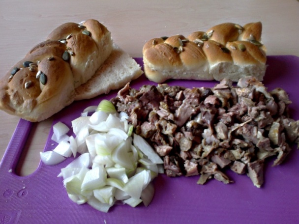 Oberačkové mäso s domácim vajíčkovým pečivom (fotorecept) - obrázok 2