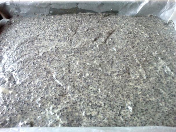 Makovo-tvarohové rezy s broskyňami (fotorecept) - obrázok 4