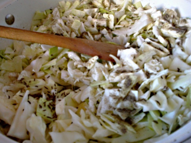 Guľky z údeného mäsa v letnej kapuste (fotorecept) - obrázok 4