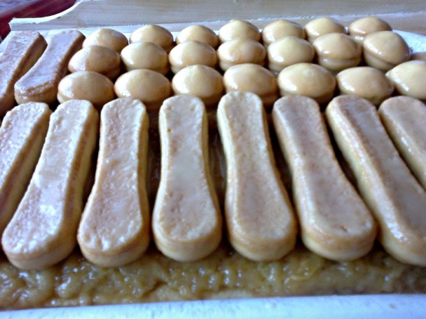 Medové jablkové rezy s kockami z kôry červeného melónu (fotorecept) - obrázok 13