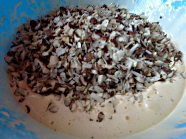 Orieškovo-karamelové rezy s bielou čokoládou (fotorecept) - obrázok 6