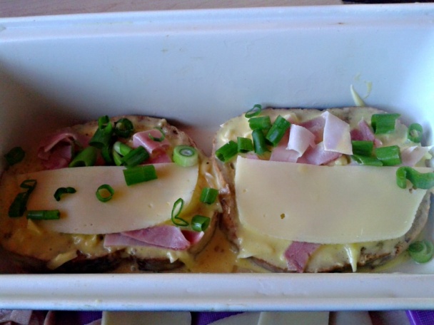 Zapekaný plnený chlieb vo vajíčku (fotorecept) - obrázok 6