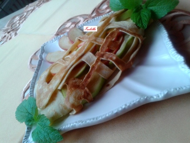 Mriežkované palacinky s jablkami - obrázok 2