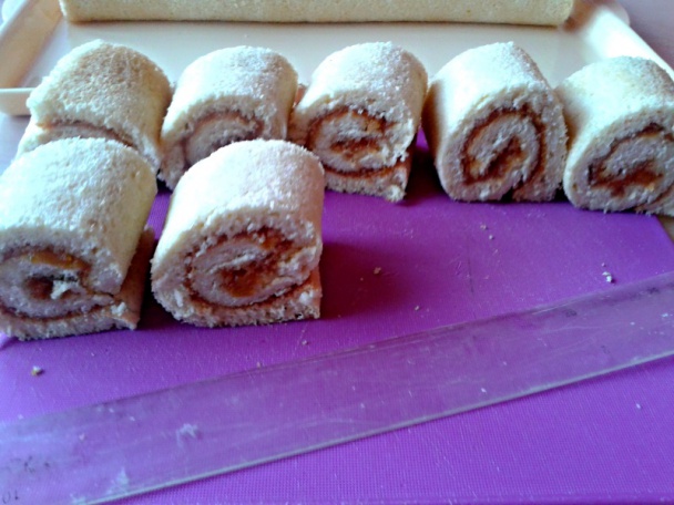 Ovocná roládová torta s tvarohovo-mascarpone krémom (fotorecept) - obrázok 12
