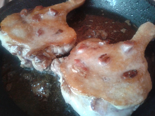 Pečené kačacie stehná špikované prošutom na červenom víne (fotorecept) - obrázok 3