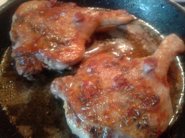 Pečené kačacie stehná špikované prošutom na červenom víne (fotorecept) - obrázok 4