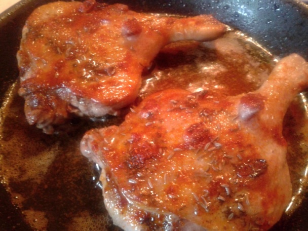 Pečené kačacie stehná špikované prošutom na červenom víne (fotorecept) - obrázok 5