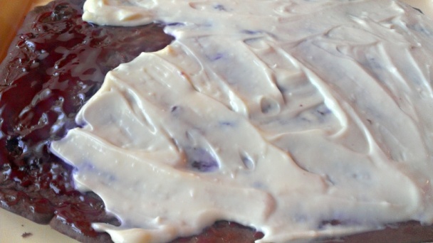 Medovo-piškótové višňové rezy (fotorecept) - obrázok 7