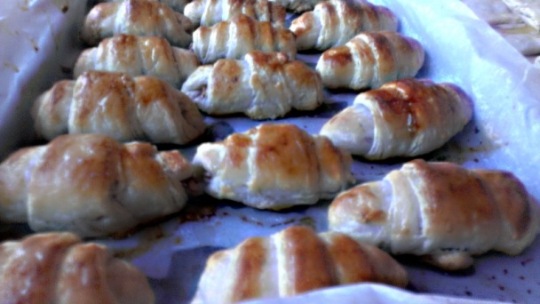 Sadlové rožky so šampanským (fotorecept) - obrázok 9