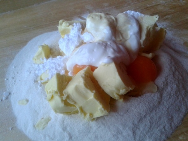 Starodávny koláč podľa @ monty 469 s jablkovou plnkou (fotorecept) - obrázok 1