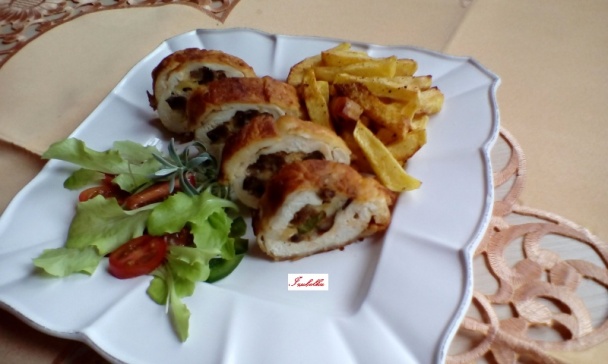 Údenou klobásou plnené kuracie prsia vyprážané v smotanovom cestíčku (fotorecept) - obrázok 7