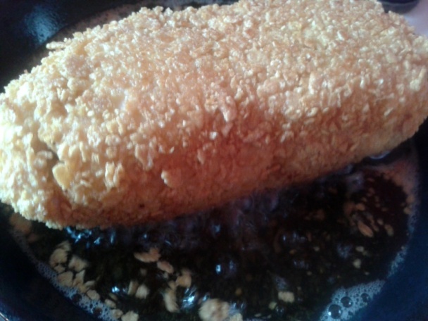 Kuracie prsia plnené jaternicou, prošutom a vyprážané v kukuričnej strúhanke (fotorecept) - obrázok 5