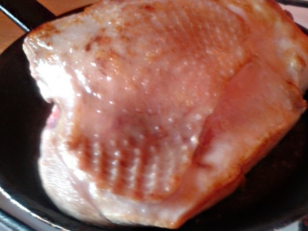 Horné morčacie stehno pečené vcelku na panvici (fotorecept) - obrázok 2