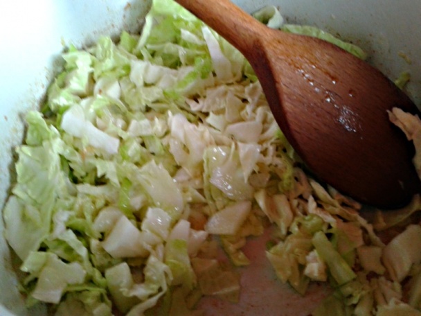 Kelový prívarok s kuracími pečienkami na slaninke (fotorecept) - obrázok 3