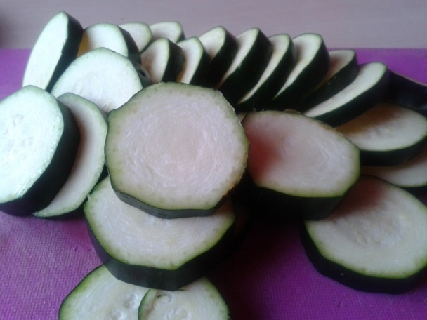 Cukina v šunkovo-kukuricovom cestíčku (fotorecept) - obrázok 1