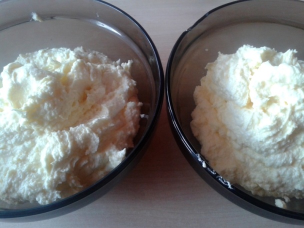 Orechové rezy s čerešňovým krémom a šľahačkou (fotorecept) - obrázok 7