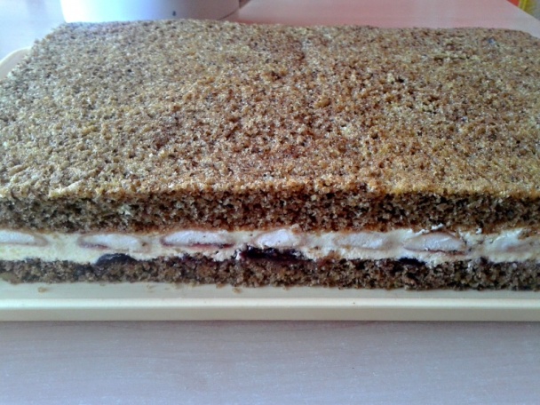 Orechové rezy s čerešňovým krémom a šľahačkou (fotorecept) - obrázok 14