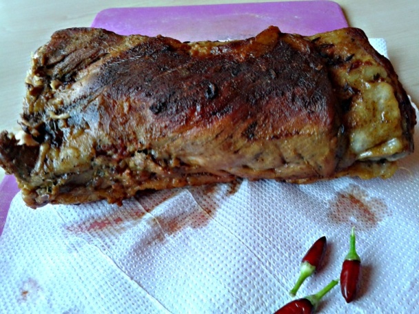 Pečený bravčový bôčik plnený údenou klobásou (fotorecept) - obrázok 10