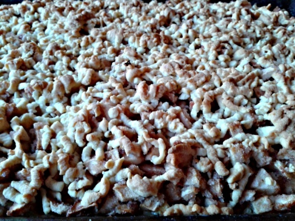 Strúhaný krehký tvarohovo-jablkový koláč (fotorecept) - obrázok 8