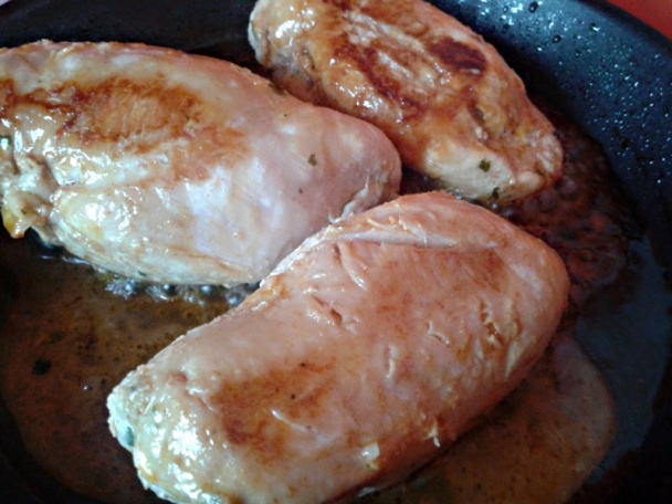 Kuracie prsia plnené ananásom s hrozienkovou ryžou (fotorecept) - obrázok 7