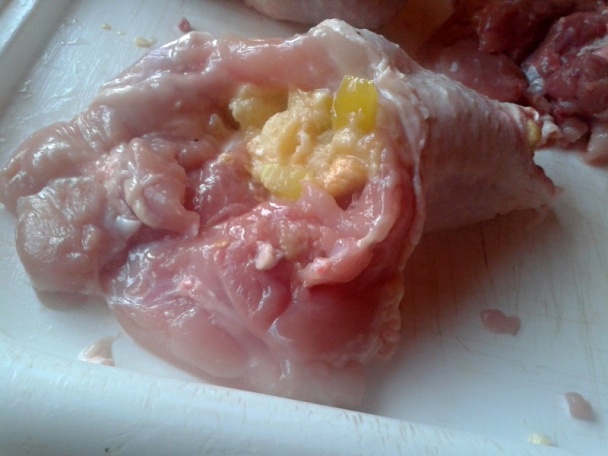 Pečené plnené vykostené kuracie stehná (fotorecept) - obrázok 3