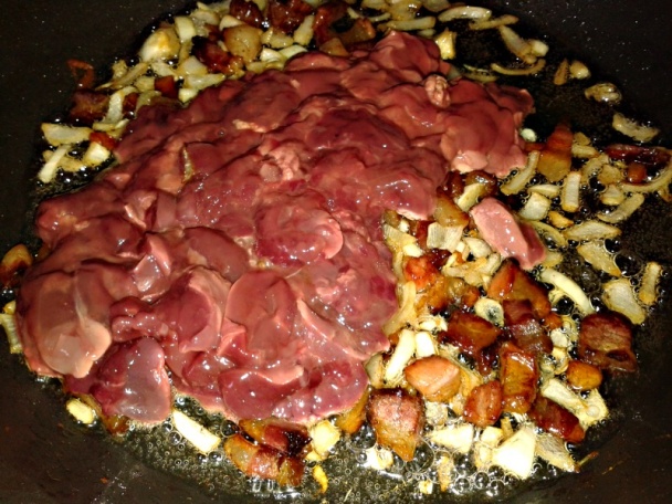 Tekvicové placky so slaninou, pečienkami a syrom (fotorecept) - obrázok 4