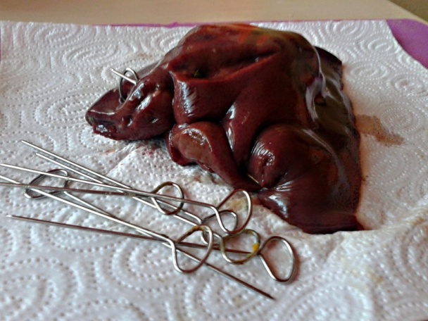 Bravčová pečeň plnená šunkou, syrom a kapiou (fotorecept) - obrázok 6