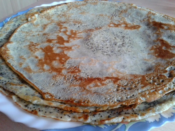 Makové palacinky s tvarohom a čučoriedkami (fotorecept) - obrázok 3