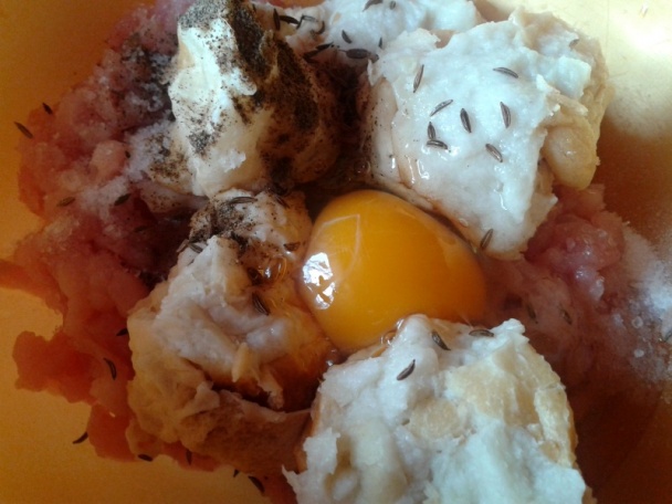 Mleté morčacie prsia plnené syrom s pamajoránom (fotorecept) - obrázok 2