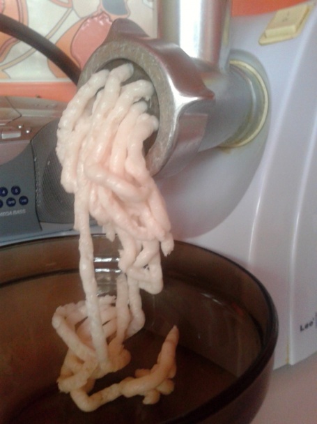 Sadlové pagáčiky s vínom, údeným syrom a kešu orieškami (fotorecept) - obrázok 1