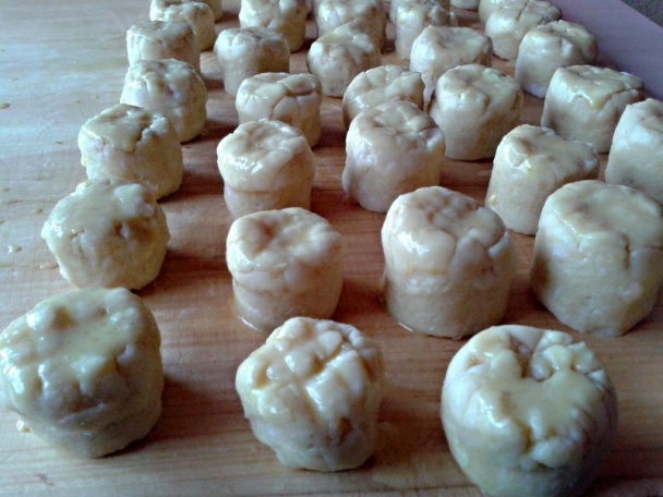 Sadlové pagáčiky s vínom, údeným syrom a kešu orieškami (fotorecept) - obrázok 16