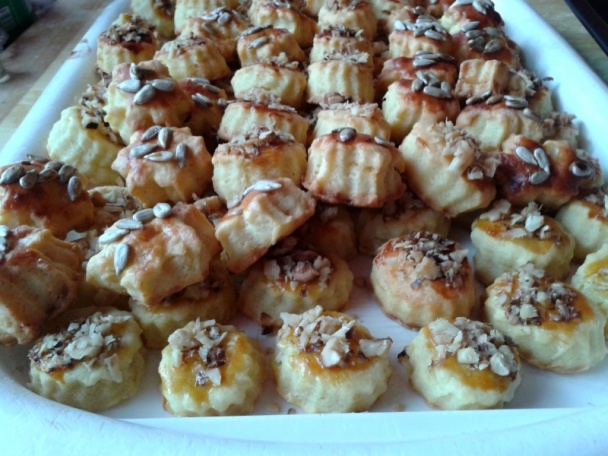 Bryndzové pečivo s cibuľou a orechmi (fotorecept) - obrázok 6