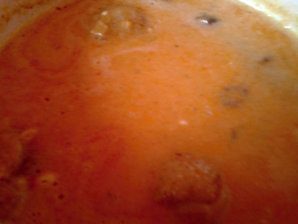 Farmárske kuracie stehná s hríbami na smotane a mrkvovými nokerlami (fotorecept) - obrázok 9