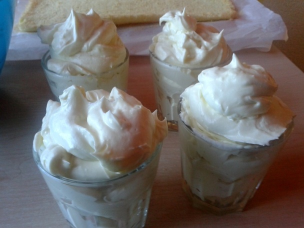 Medovo-perníkové rezy s mascarpone čokoládovým krémom (fotorecept) - obrázok 10