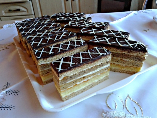 Medovo-perníkové rezy s mascarpone čokoládovým krémom (fotorecept) - obrázok 19