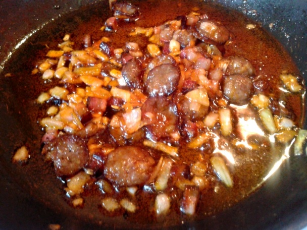 Šúľance s paprikou, cibuľou a klobásou (fotorecept) - obrázok 3