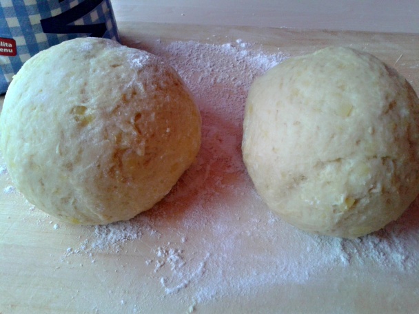 Šúľance s paprikou, cibuľou a klobásou (fotorecept) - obrázok 5