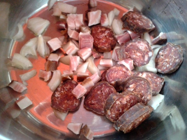 Šúľancová polievka s klobásou (fotorecept) - obrázok 1